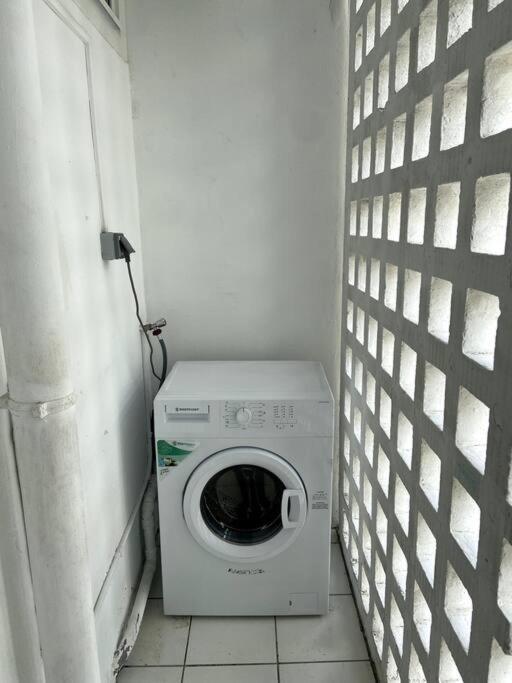 Appartement Moderne, 2 Chambres, Proche Aeroport • Chu • Port Les Abymes Extérieur photo